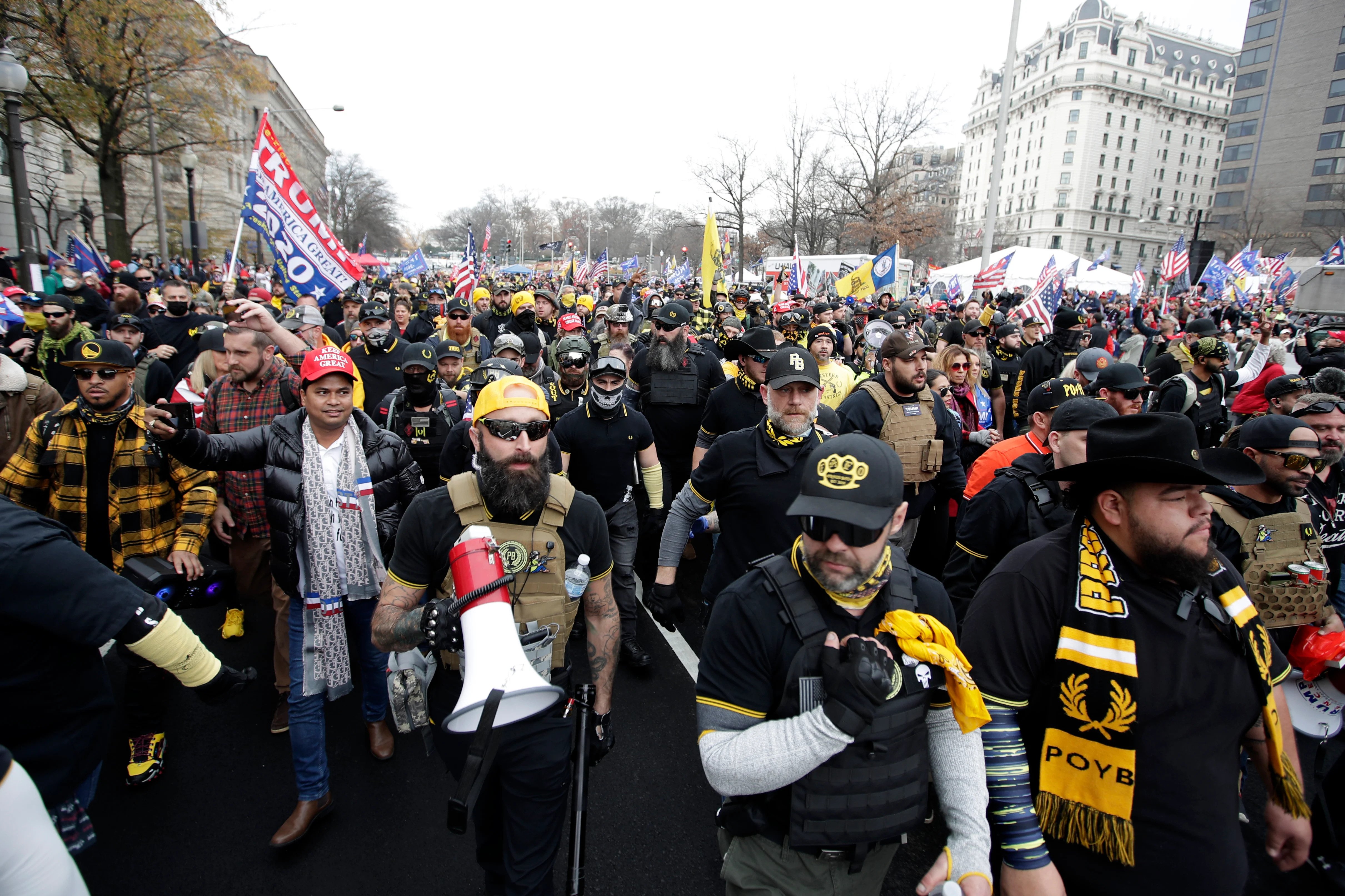 Proud Boys burn BLM signs at DC churches - Vimarsana News