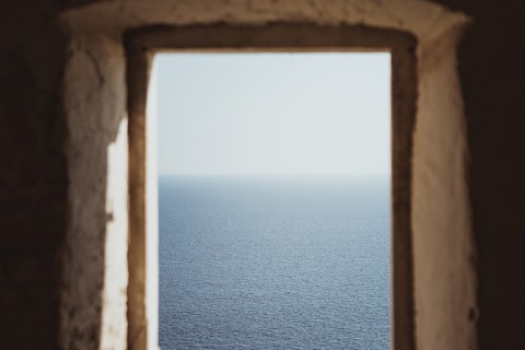 picture frame window onto ocean