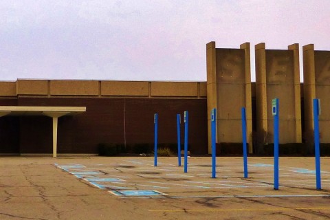 Closed Sears store