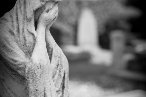 Grief at graveside