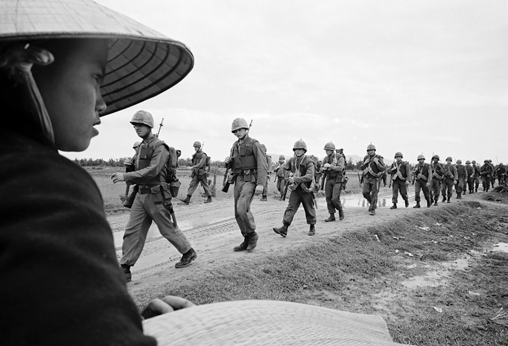 image of Marines marching