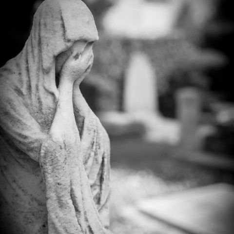 Grief at graveside