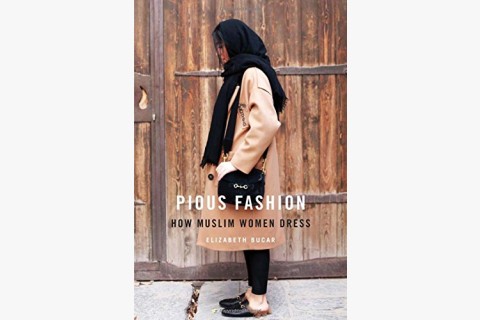 picture of Elizabeth Bucar's book about Muslim women's clothing