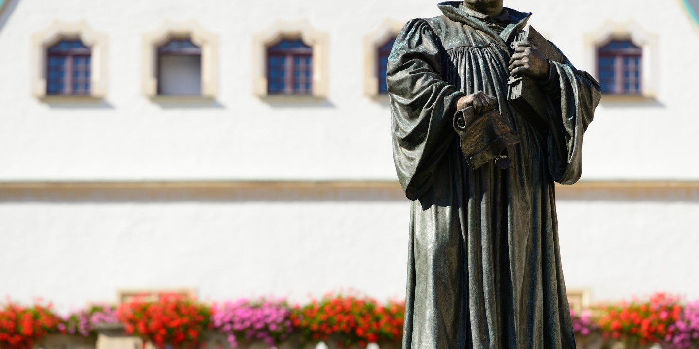 Martin Luther statue