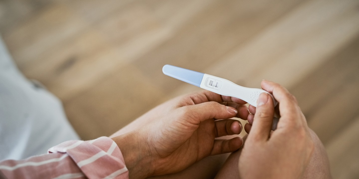 picture of positive pregnancy test